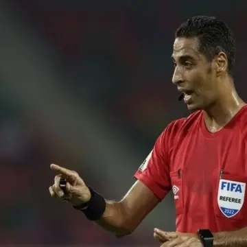 مفاجأة بخصوص استبعاد أمين عمر من مباراة الزمالك وبيراميدز.. الكشف عن التفاصيل